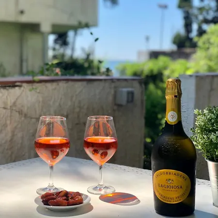 50 Metri Dal Mare Con Piccolo Giardino Daire Giardini Naxos